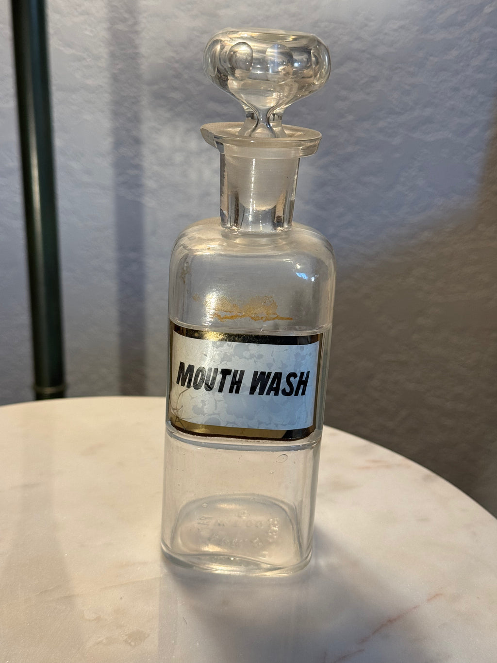 Antique Apothecary Druggist Jar (1890s–1920s)