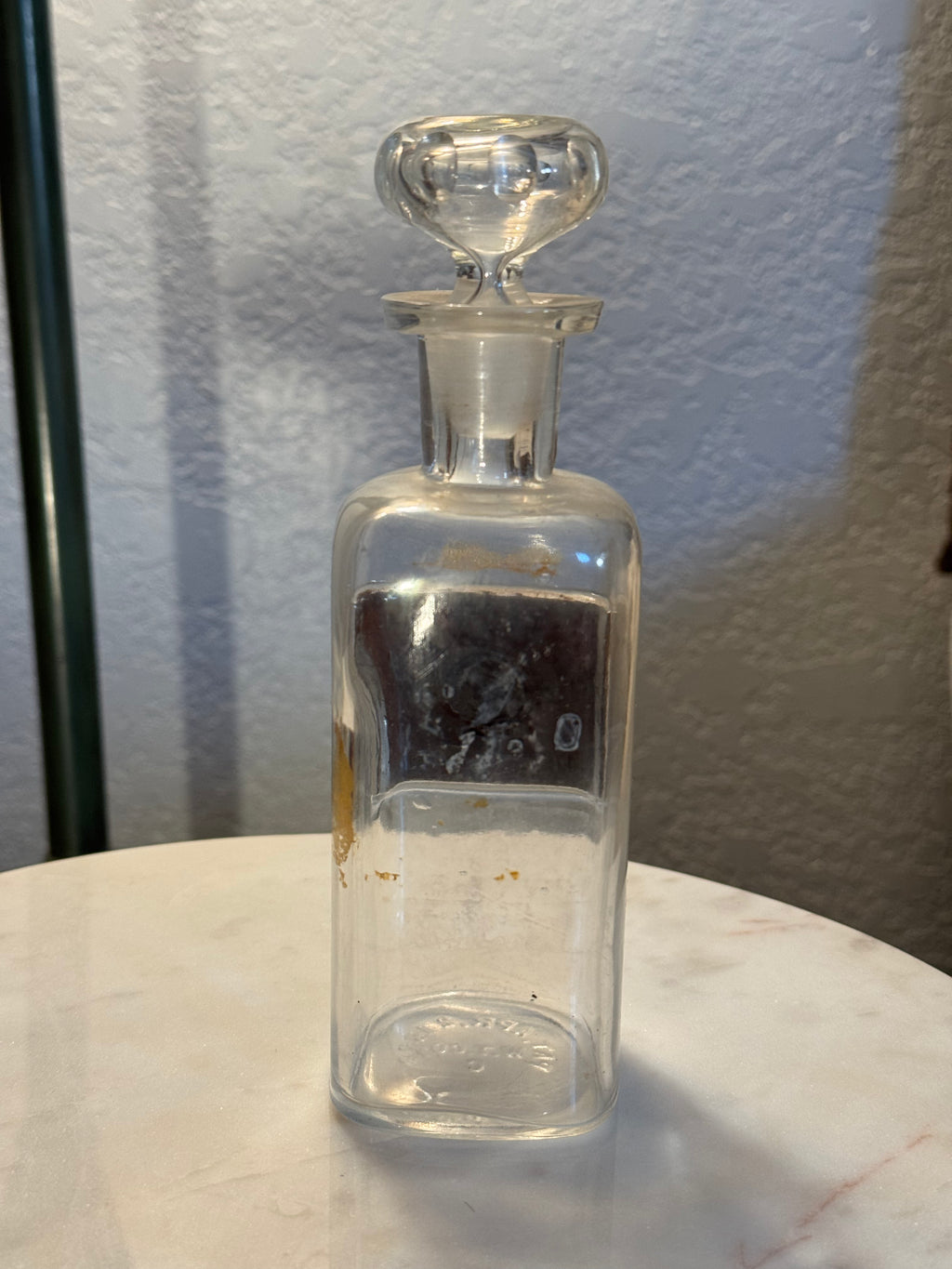Antique Apothecary Druggist Jar (1890s–1920s)