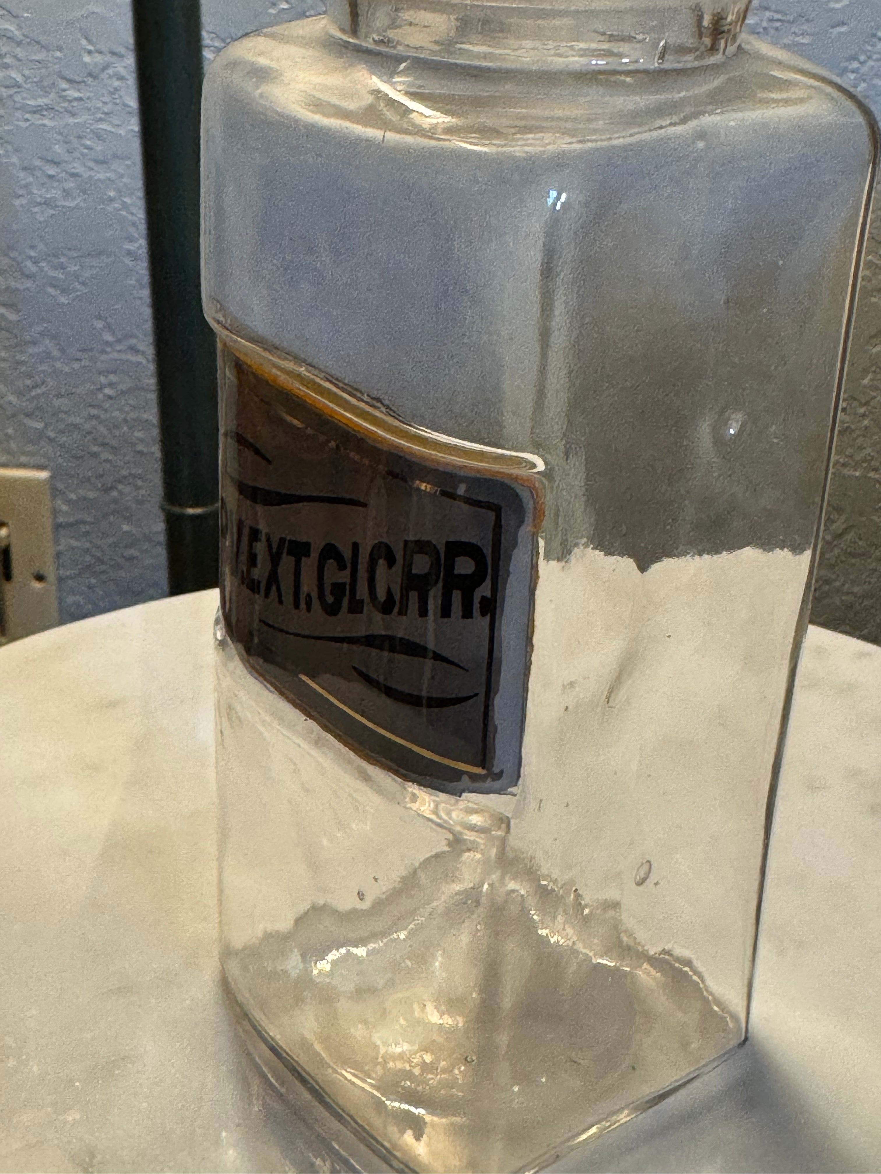 Antique Apothecary Druggist Jar (1890s–1920s)